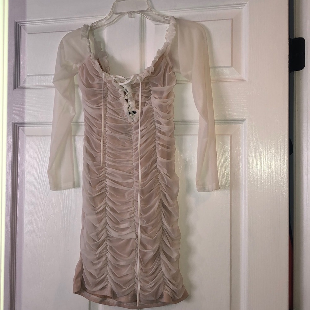 ‼️BRAND NEW‼️ Body con dress